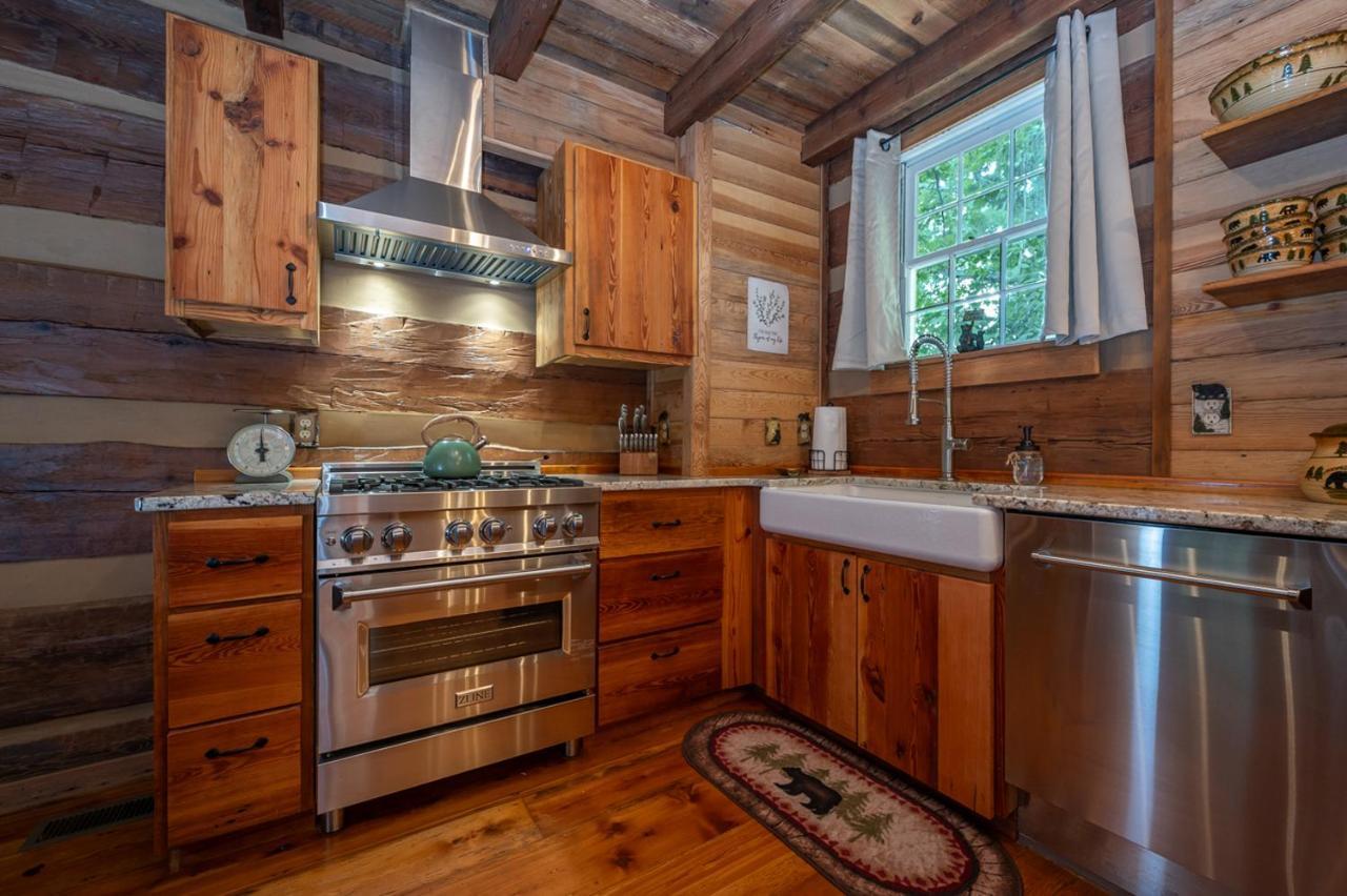 Russell'S Fort At White Oak Point: Historical Cabin On Lake Lure, Luxury, Direct Lake Access! Βίλα Εξωτερικό φωτογραφία