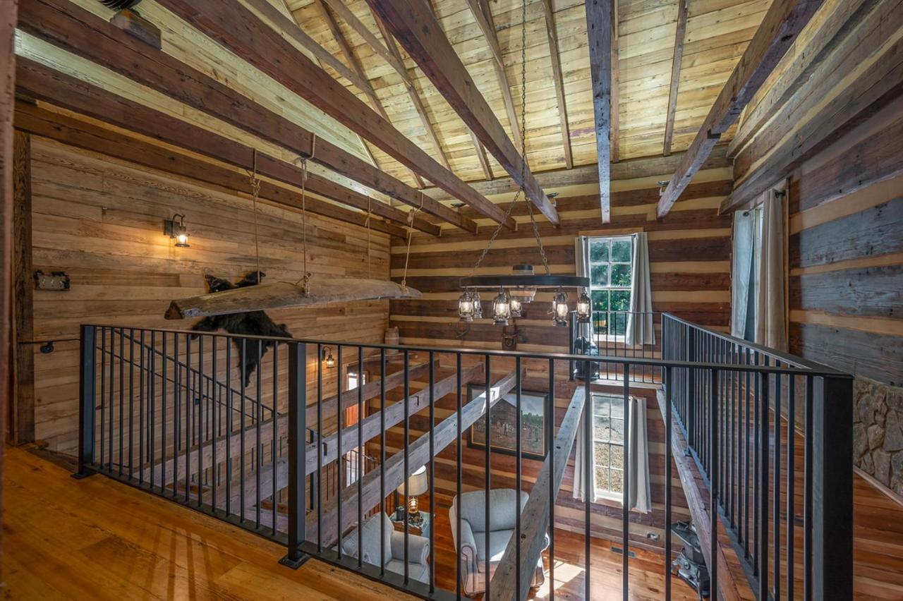 Russell'S Fort At White Oak Point: Historical Cabin On Lake Lure, Luxury, Direct Lake Access! Βίλα Εξωτερικό φωτογραφία