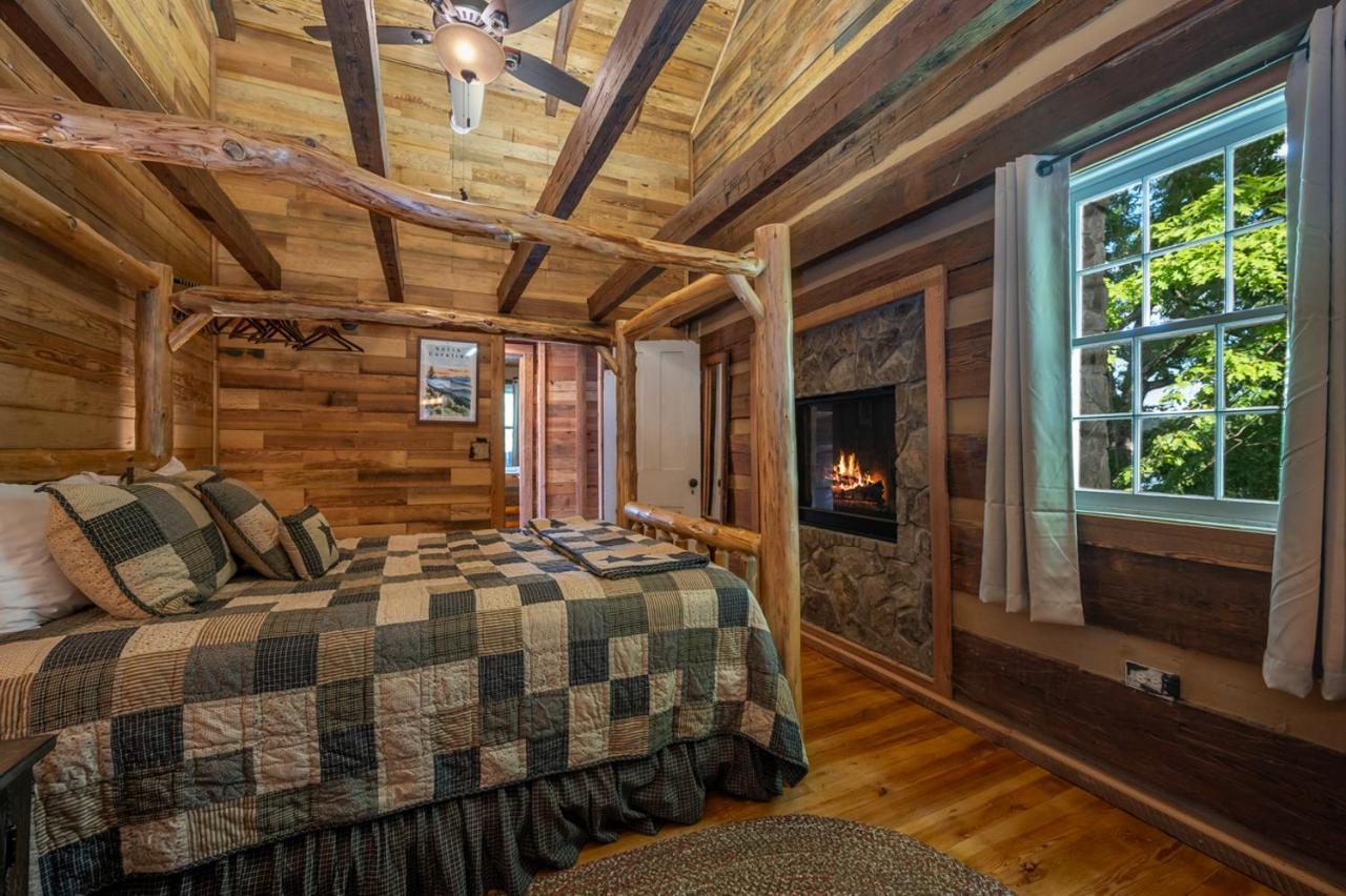 Russell'S Fort At White Oak Point: Historical Cabin On Lake Lure, Luxury, Direct Lake Access! Βίλα Εξωτερικό φωτογραφία