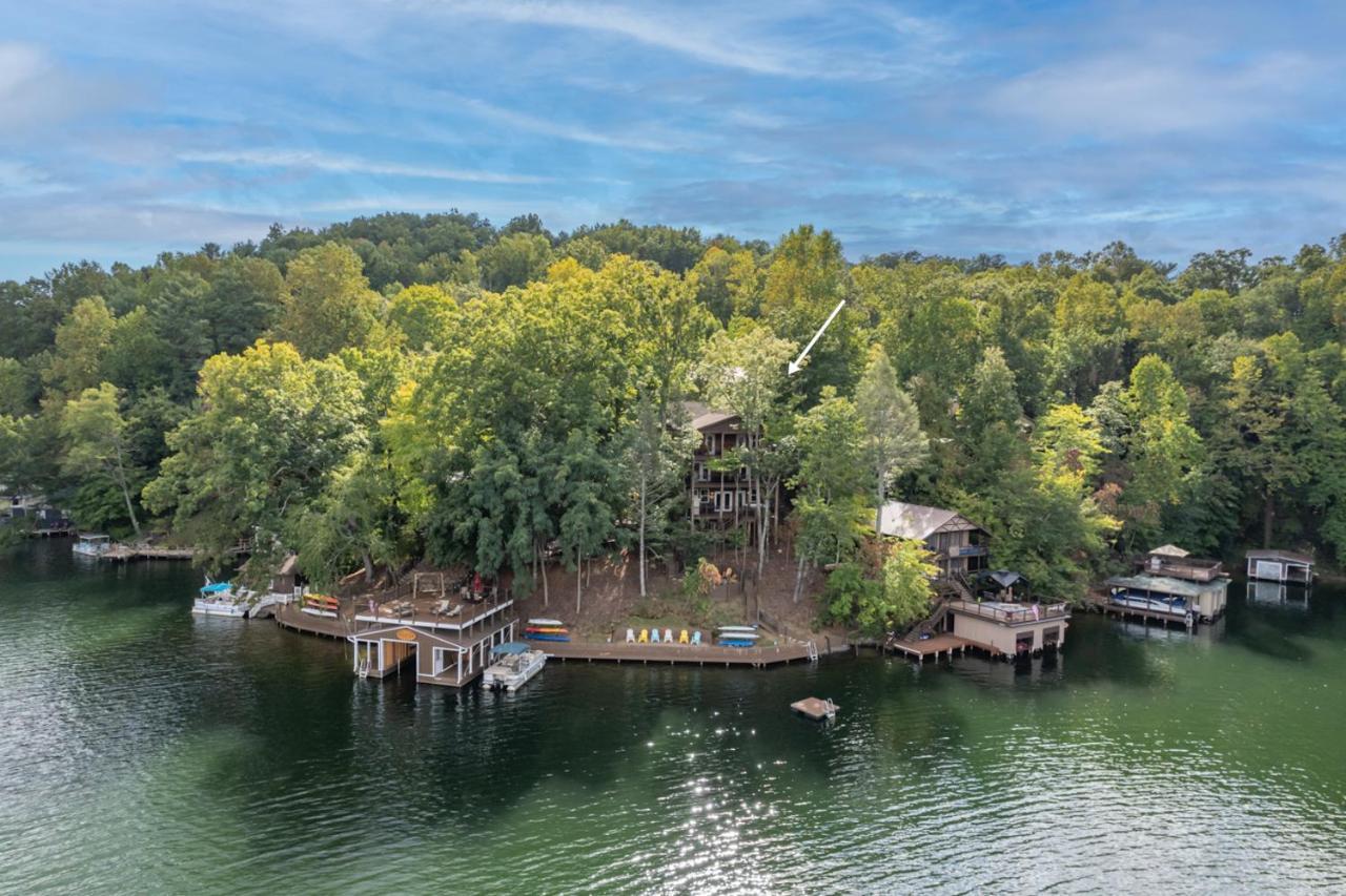 Russell'S Fort At White Oak Point: Historical Cabin On Lake Lure, Luxury, Direct Lake Access! Βίλα Εξωτερικό φωτογραφία