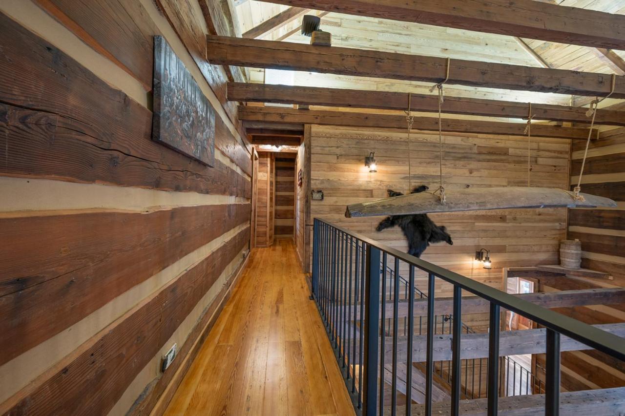 Russell'S Fort At White Oak Point: Historical Cabin On Lake Lure, Luxury, Direct Lake Access! Βίλα Εξωτερικό φωτογραφία