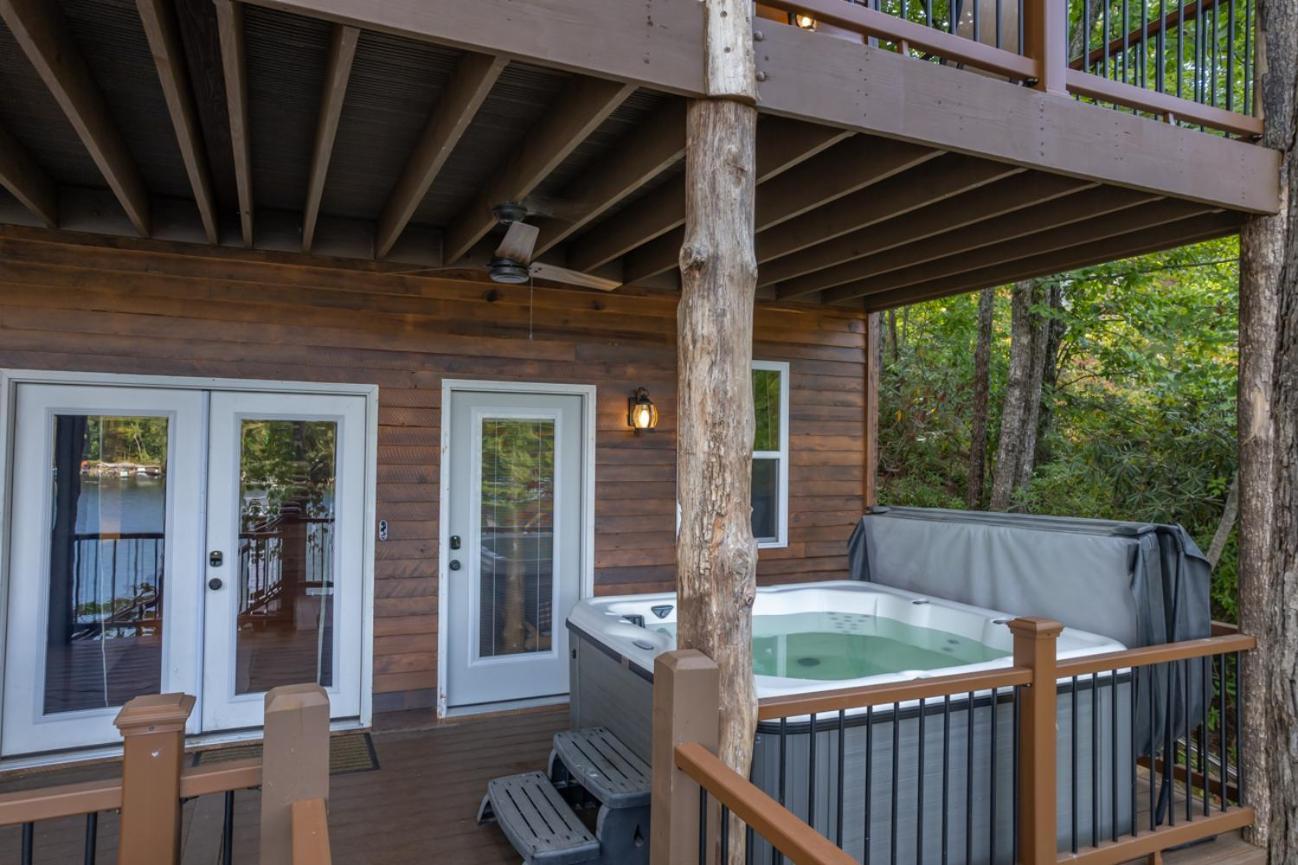 Russell'S Fort At White Oak Point: Historical Cabin On Lake Lure, Luxury, Direct Lake Access! Βίλα Εξωτερικό φωτογραφία