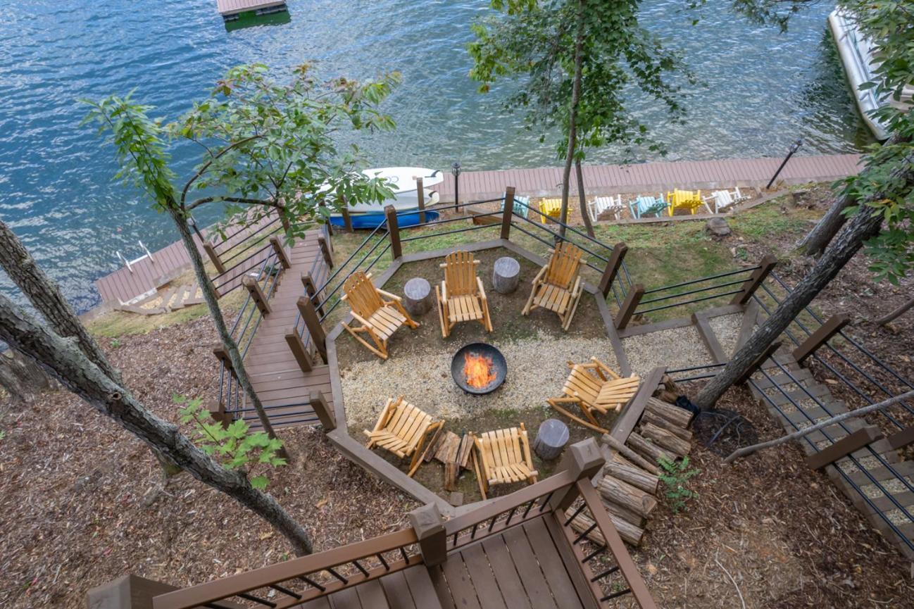 Russell'S Fort At White Oak Point: Historical Cabin On Lake Lure, Luxury, Direct Lake Access! Βίλα Εξωτερικό φωτογραφία